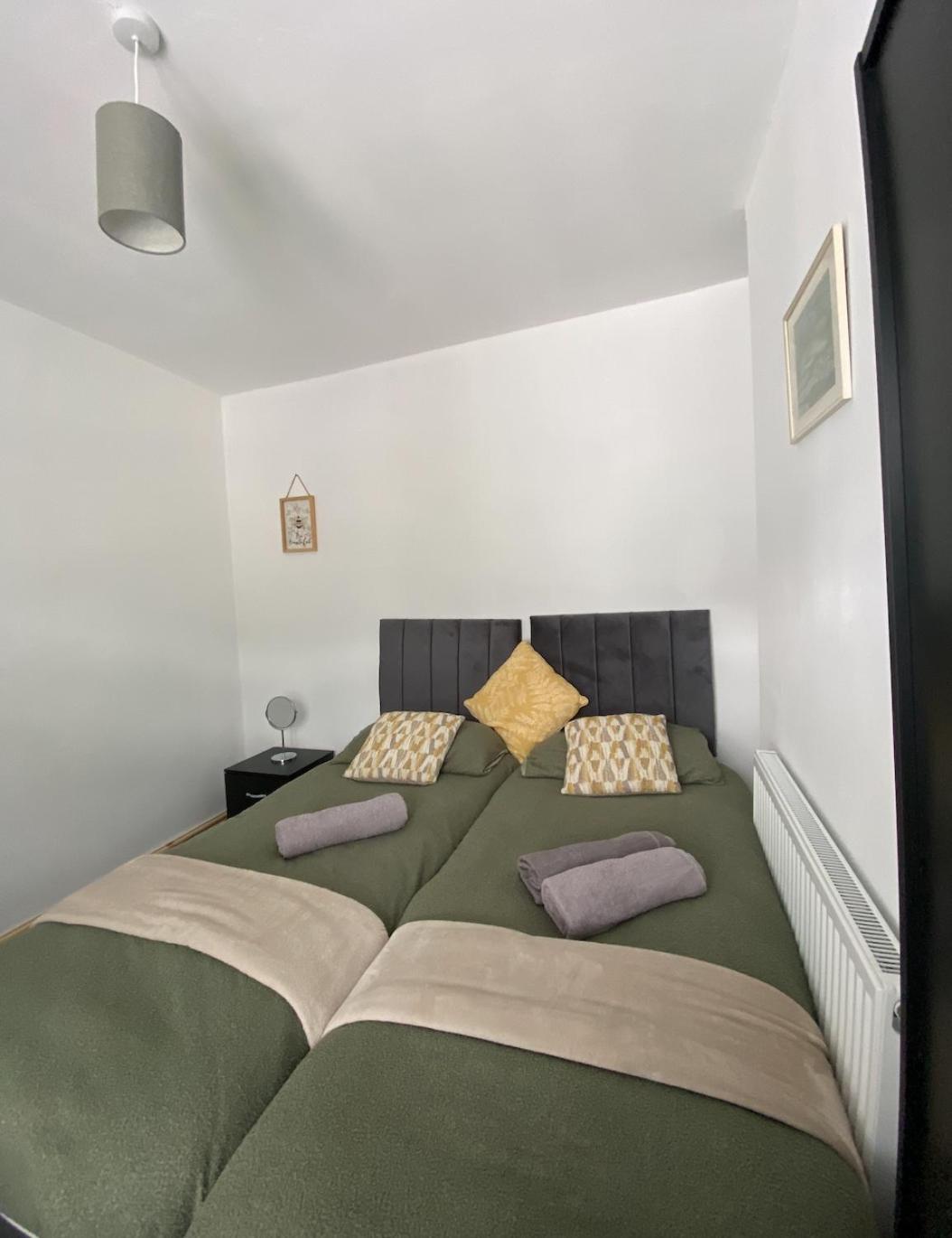 Brynhyfryd Cottage Aberaman ภายนอก รูปภาพ