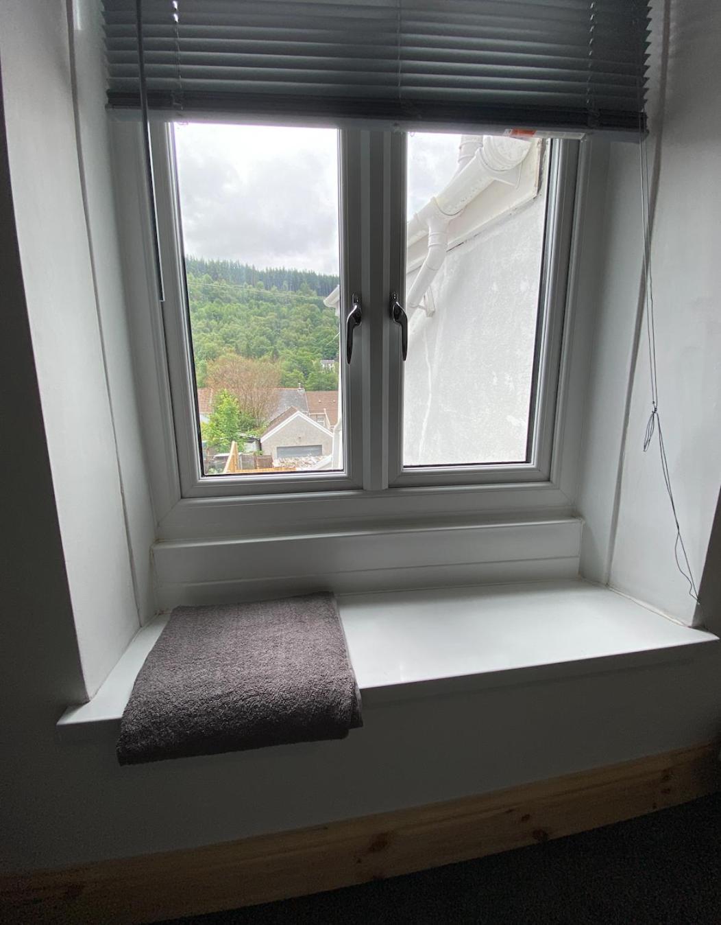 Brynhyfryd Cottage Aberaman ภายนอก รูปภาพ